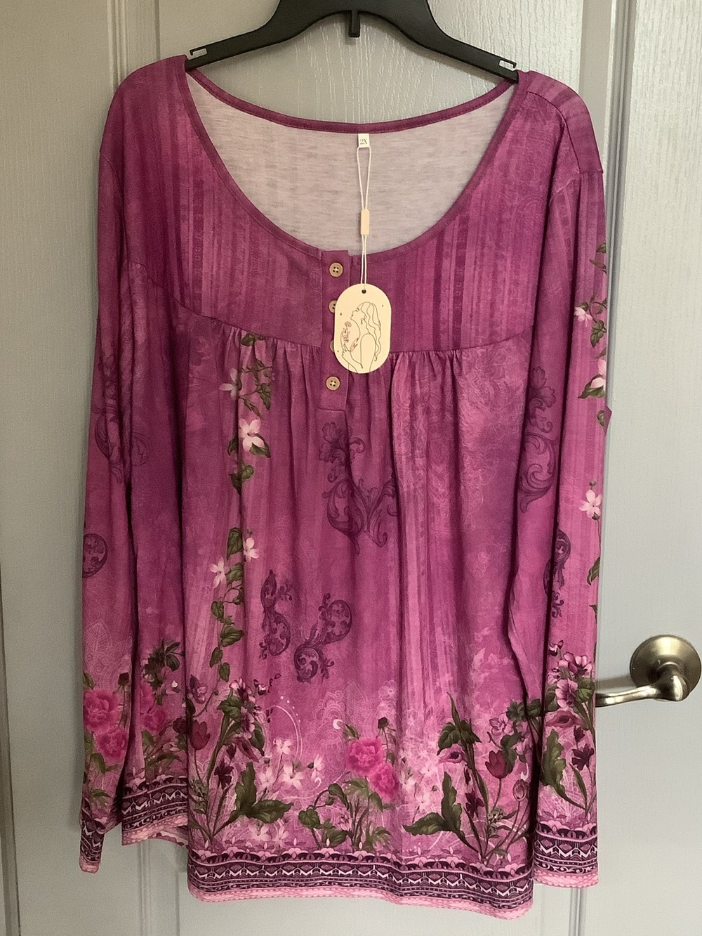 La Cera Women's Floral Scoop-Neck Tunic in Magenta